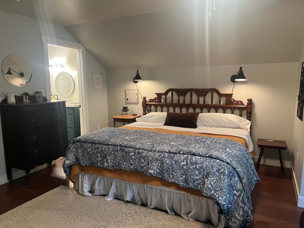 Deluxe King Studio interior