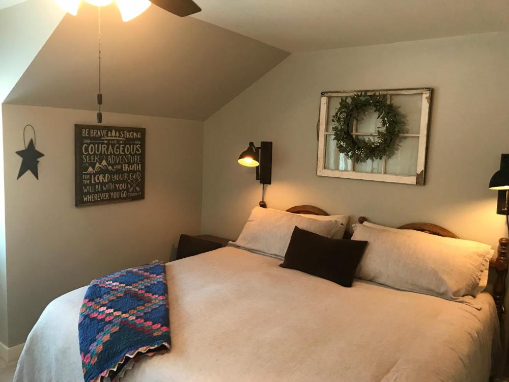 King Room interior